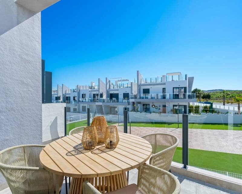 2 chambre Penthouse à vendre à San Miguel de Salinas avec piscine - 259 950 € (Ref: 9730734)