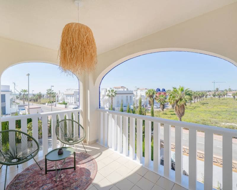 2 makuuhuone Huoneisto myytävänä paikassa Dona Pepa mukana uima-altaan 
autotalli - 229 000 € (Ref: 9730857)