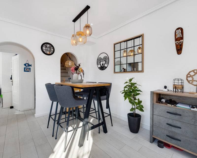 3 bedroom Terraced Villa for sale in Los Altos with pool garage - € 265,000 (Ref: 9739290)