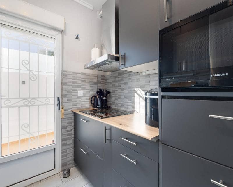 3 bedroom Terraced Villa for sale in Los Altos with pool garage - € 265,000 (Ref: 9739290)