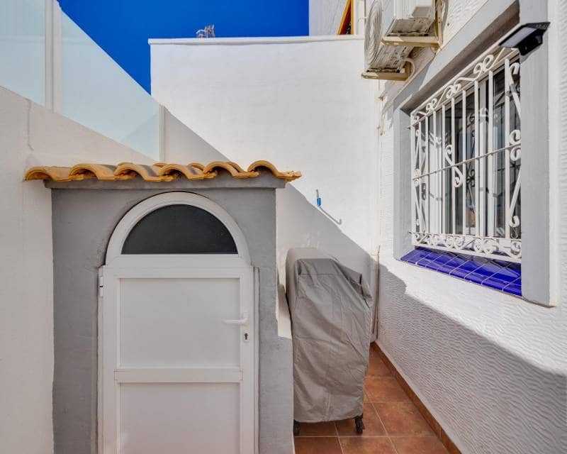 3 bedroom Terraced Villa for sale in Los Altos with pool garage - € 265,000 (Ref: 9739290)