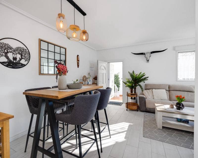 3 bedroom Terraced Villa for sale in Los Altos with pool garage - € 265,000 (Ref: 9739290)