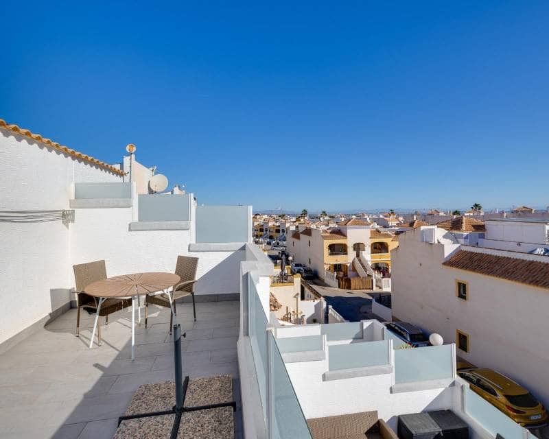 3 bedroom Terraced Villa for sale in Los Altos with pool garage - € 265,000 (Ref: 9739290)