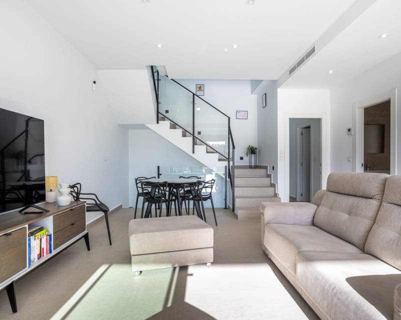 Chalet de 4 habitaciones en Dolores en venta con piscina - 410.000 € (Ref: 9740112)