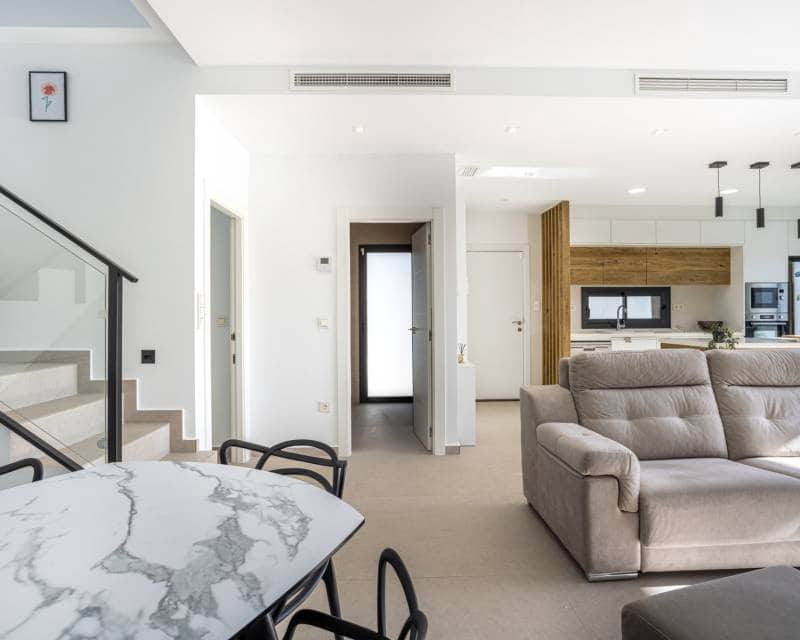 Chalet de 4 habitaciones en Dolores en venta con piscina - 410.000 € (Ref: 9740112)