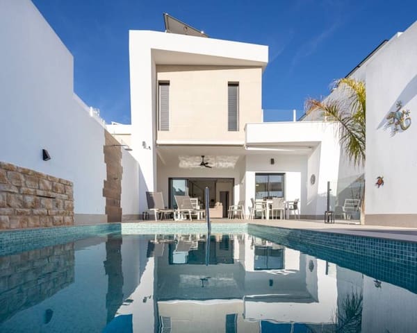 Chalet de 4 habitaciones en Dolores en venta con piscina - 410.000 € (Ref: 9740112)