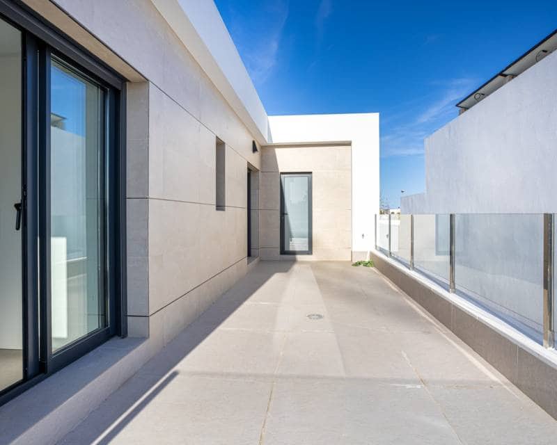 Chalet de 4 habitaciones en Dolores en venta con piscina - 410.000 € (Ref: 9740112)