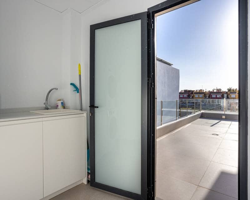 Chalet de 4 habitaciones en Dolores en venta con piscina - 410.000 € (Ref: 9740112)