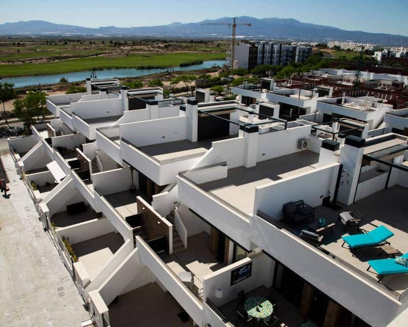 3 sypialnia Penthouse na sprzedaż w Condado de Alhama z basenem - 269 850 € (Ref: 9770069)