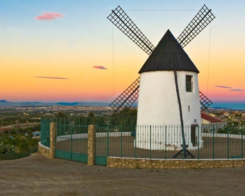 3 soveværelse Villa til salg i Rojales med swimmingpool garage - € 615.000 (Ref: 9770921)