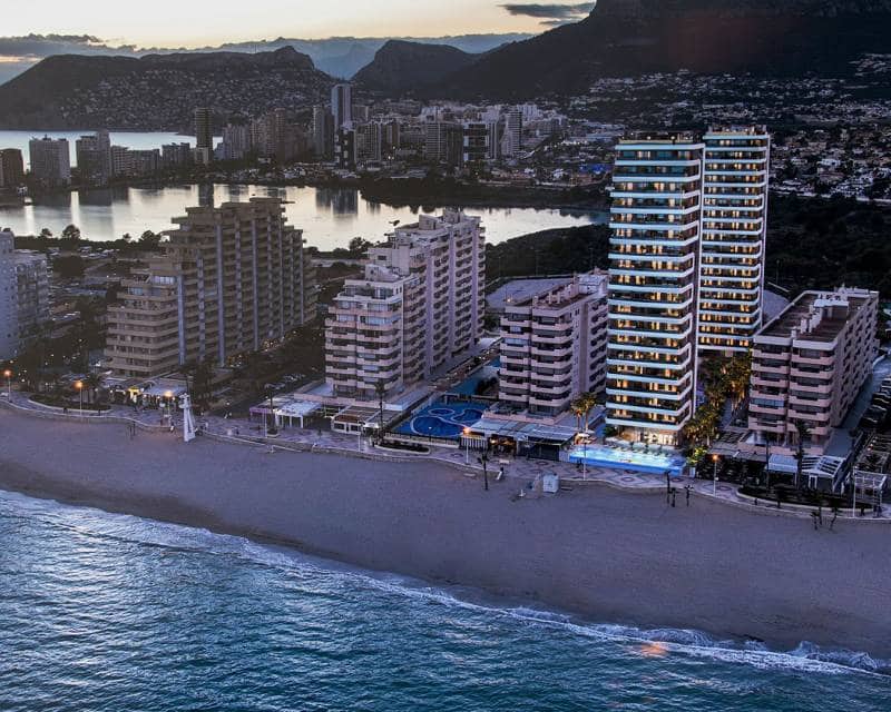 3 sovrum Takvåning till salu i Calpe / Calp med pool - 1 315 000 € (Ref: 9778711)