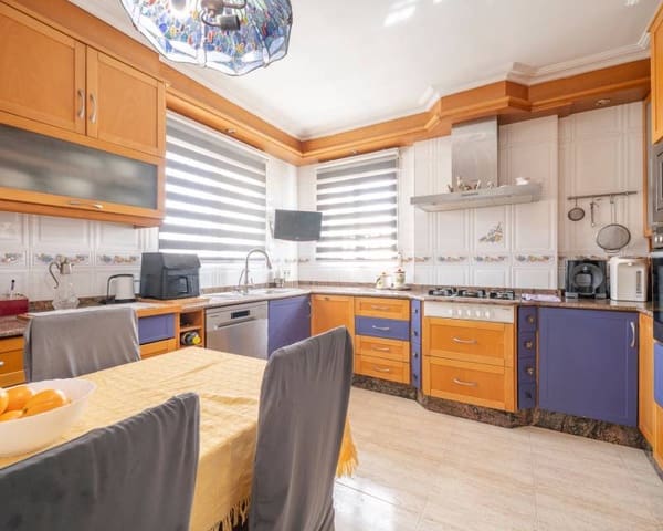 4 slaapkamer Halfvrijstaande villa te koop in El Moncayo, Guardamar del Segura met zwembad garage - € 395.000 (Ref: 9778712)