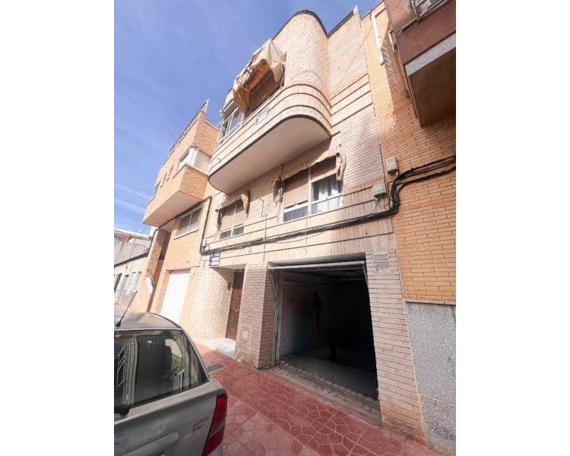 5 bedroom Terraced Villa for sale in Guardamar del Segura with garage - € 380,000 (Ref: 9779105)