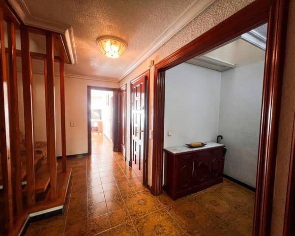 5 sovrum Radhus till salu i Zona Pueblo, Guardamar del Segura med garage - 380 000 € (Ref: 9779105)