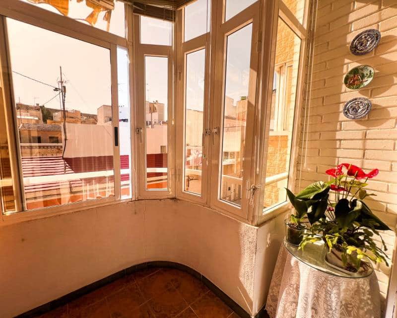 5 bedroom Terraced Villa for sale in Guardamar del Segura with garage - € 380,000 (Ref: 9779105)