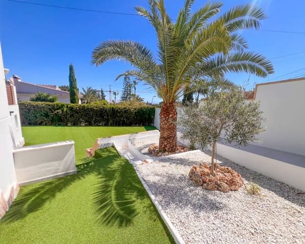 5 quarto Moradia para venda em Los Balcones com piscina - 665 000 € (Ref: 9797636)