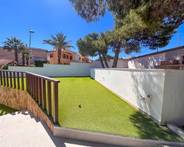 5 quarto Moradia para venda em Los Balcones com piscina - 665 000 € (Ref: 9797636)