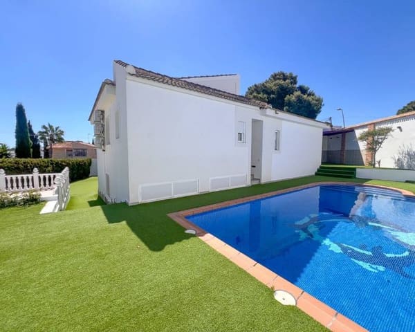 Chalet de 5 habitaciones en Los Balcones en venta con piscina - 665.000 € (Ref: 9797636)