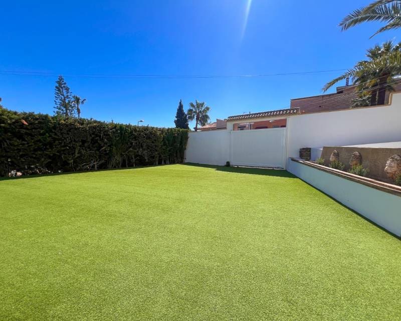 5 quarto Moradia para venda em Los Balcones com piscina - 665 000 € (Ref: 9797636)