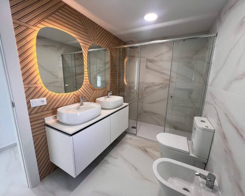 5 quarto Moradia para venda em Los Balcones com piscina - 665 000 € (Ref: 9797636)