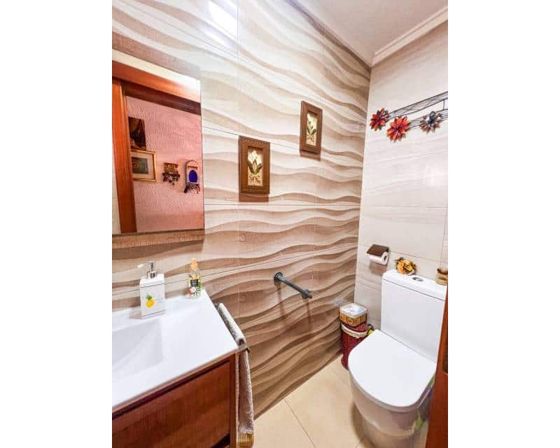 2 makuuhuone Kattohuoneisto myytävänä paikassa Guardamar del Segura mukana 
autotalli - 239 000 € (Ref: 9797637)