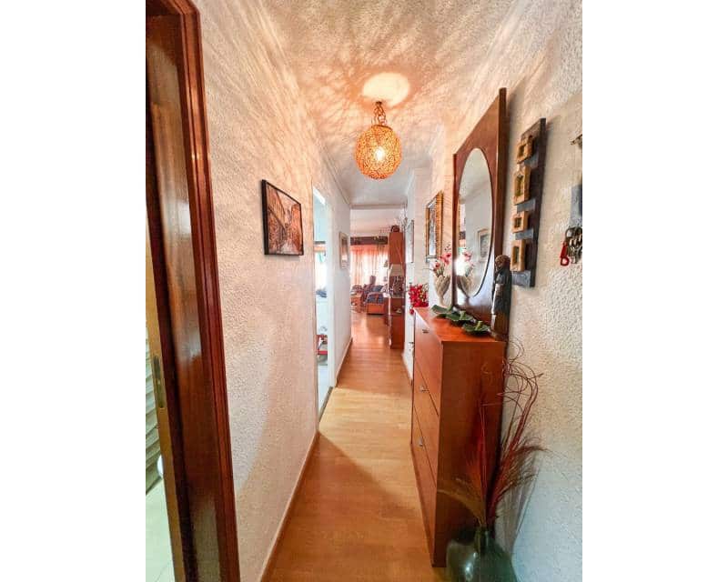 2 makuuhuone Kattohuoneisto myytävänä paikassa Guardamar del Segura mukana 
autotalli - 239 000 € (Ref: 9797637)