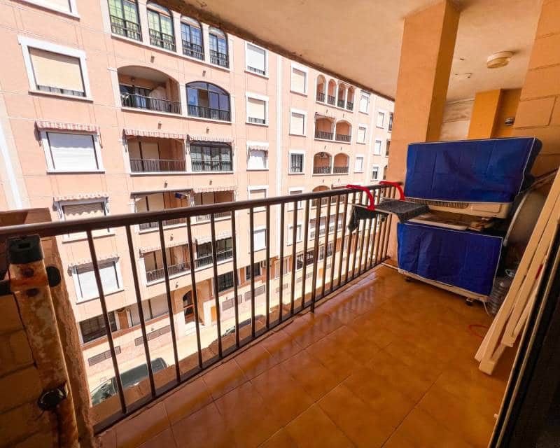 2 makuuhuone Kattohuoneisto myytävänä paikassa Guardamar del Segura mukana 
autotalli - 239 000 € (Ref: 9797637)