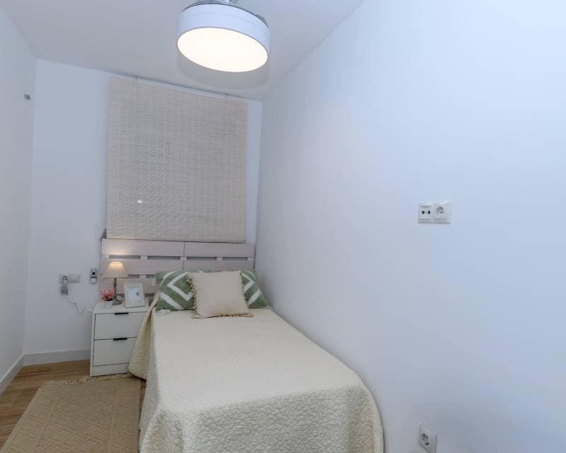 3 soverom Leilighet til salgs i Punta Prima med svømmebasseng garasje - € 299 700 (Ref: 9797638)