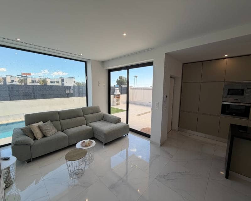 3 chambre Villa/Maison à vendre à Ciudad Quesada avec piscine garage - 399 900 € (Ref: 9797640)