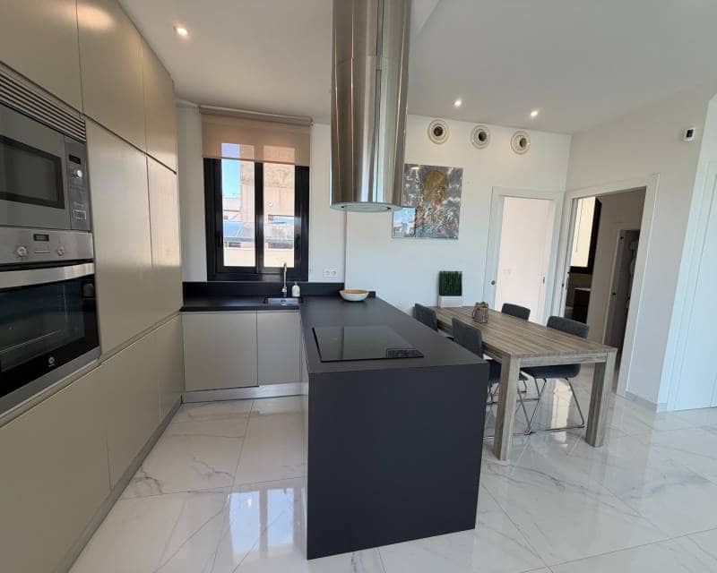 3 chambre Villa/Maison à vendre à Ciudad Quesada avec piscine garage - 399 900 € (Ref: 9797640)