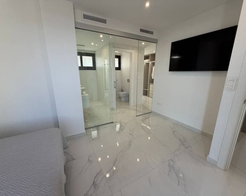 3 chambre Villa/Maison à vendre à Ciudad Quesada avec piscine garage - 399 900 € (Ref: 9797640)