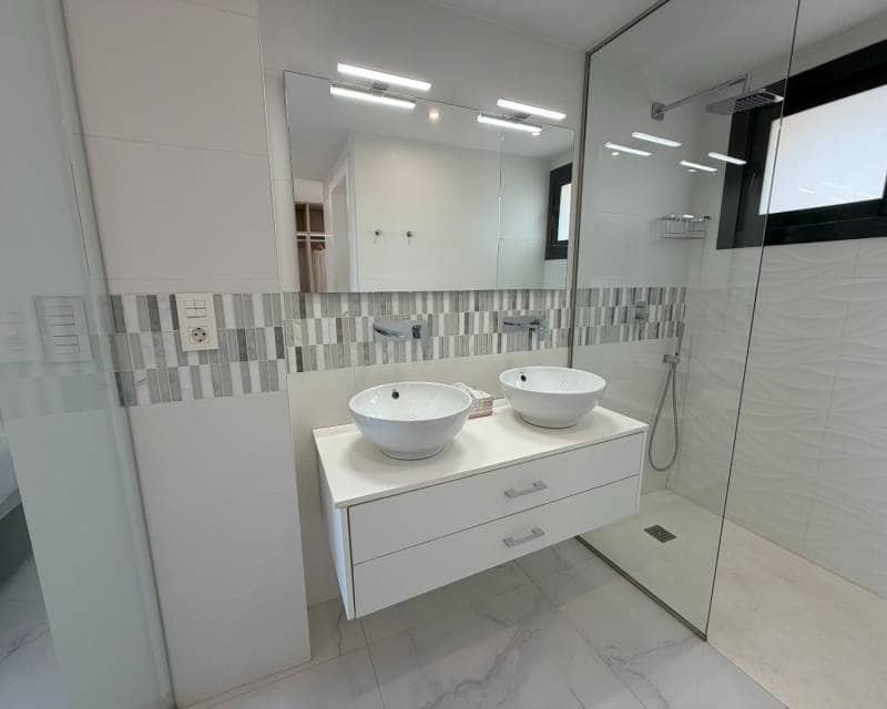 3 chambre Villa/Maison à vendre à Ciudad Quesada avec piscine garage - 399 900 € (Ref: 9797640)