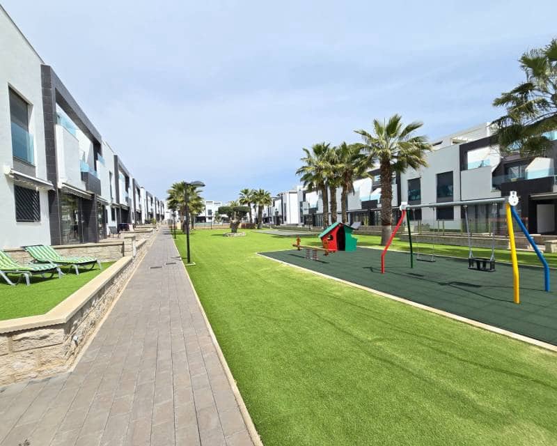 2 soverom Leilighet til salgs i Orihuela Costa med svømmebasseng garasje - € 259 900 (Ref: 9797642)