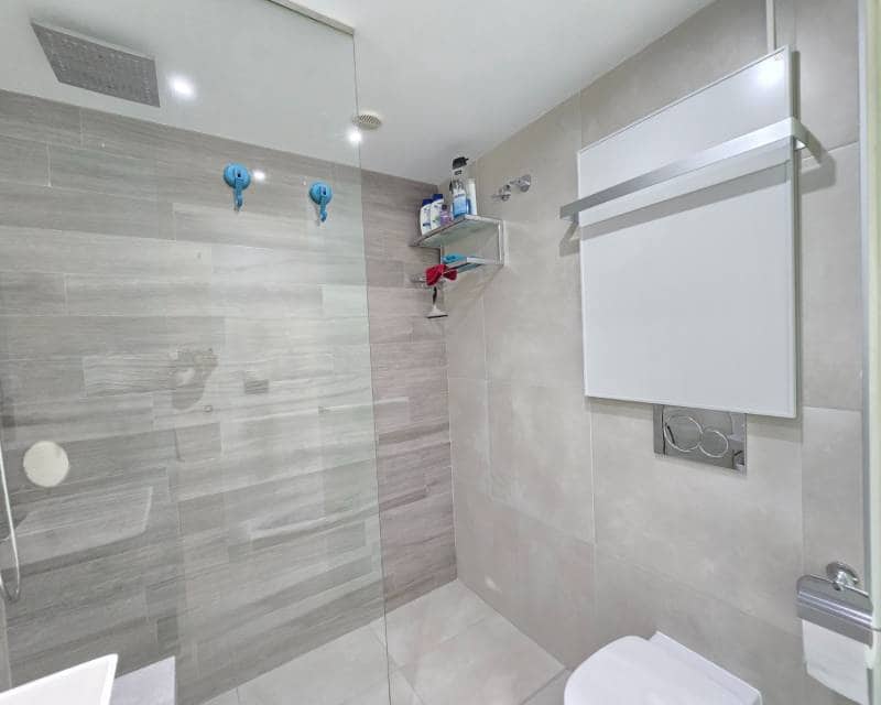 2 soverom Leilighet til salgs i Orihuela Costa med svømmebasseng garasje - € 259 900 (Ref: 9797642)