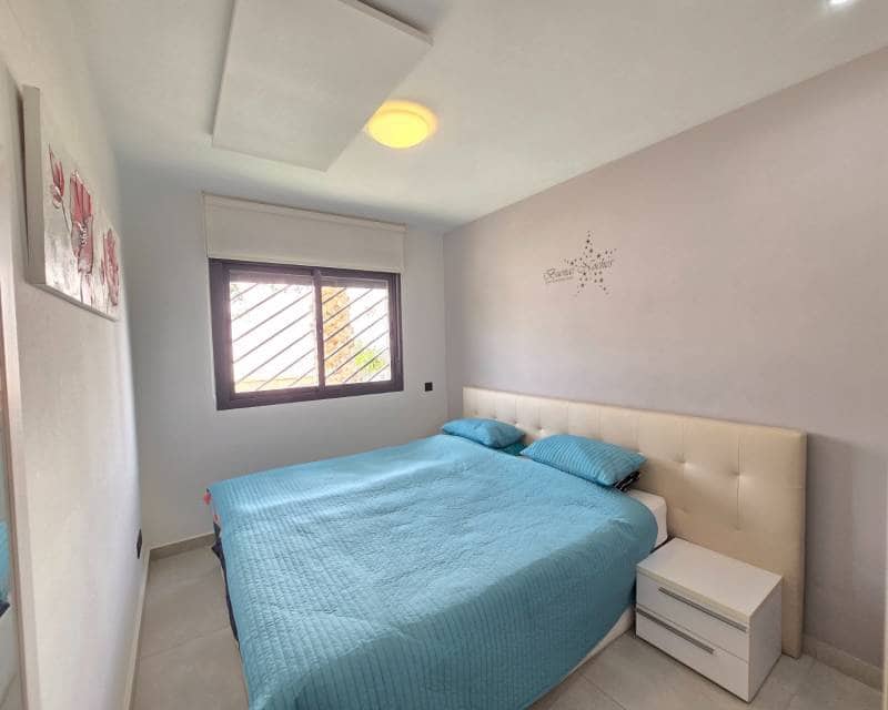 2 soverom Leilighet til salgs i Orihuela Costa med svømmebasseng garasje - € 259 900 (Ref: 9797642)