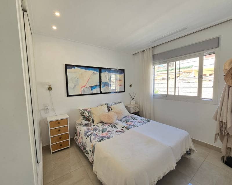 3 chambre Villa/Maison Mitoyenne à vendre à Ciudad Quesada avec piscine - 359 900 € (Ref: 9797643)