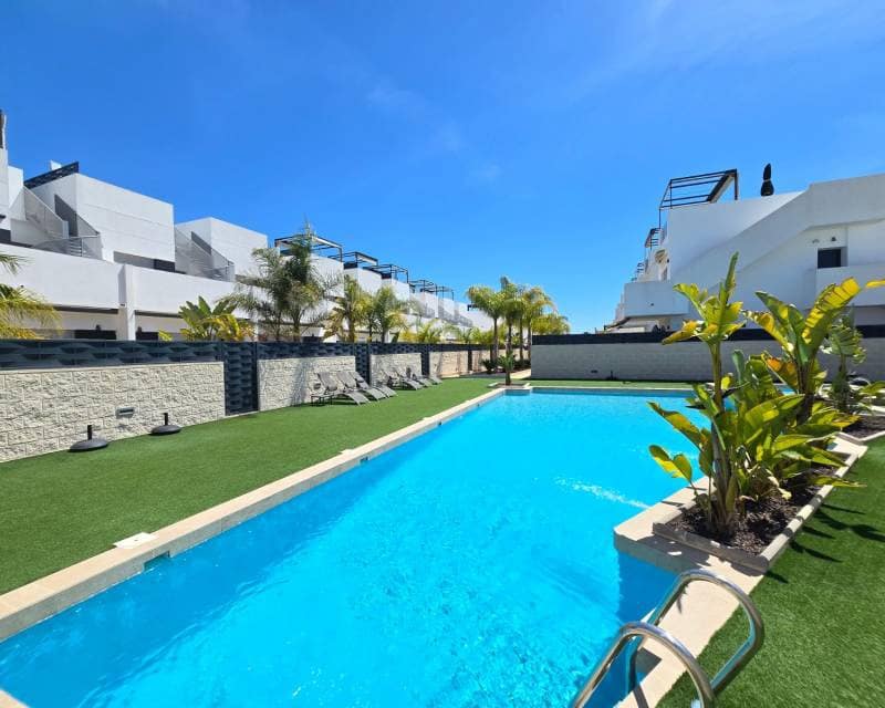 3 chambre Villa/Maison Mitoyenne à vendre à Ciudad Quesada avec piscine - 359 900 € (Ref: 9797643)