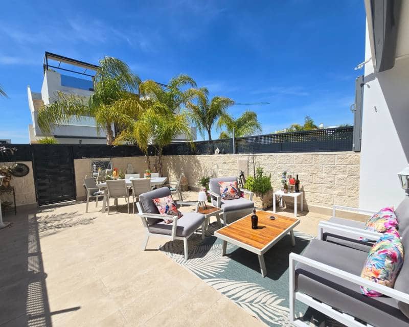 3 chambre Villa/Maison Mitoyenne à vendre à Ciudad Quesada avec piscine - 359 900 € (Ref: 9797643)