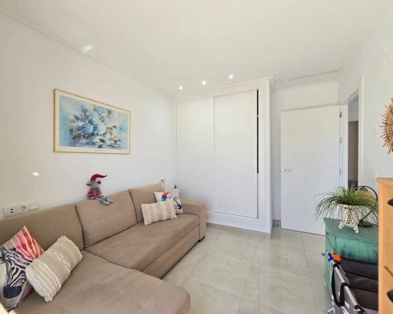 3 chambre Villa/Maison Mitoyenne à vendre à Ciudad Quesada avec piscine - 359 900 € (Ref: 9797643)