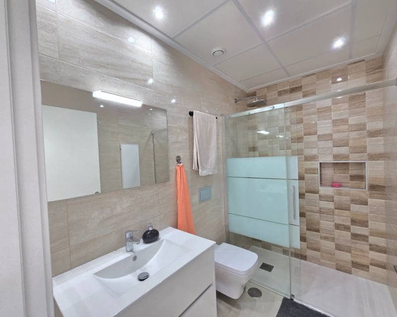 3 chambre Villa/Maison Mitoyenne à vendre à Ciudad Quesada avec piscine - 359 900 € (Ref: 9797643)