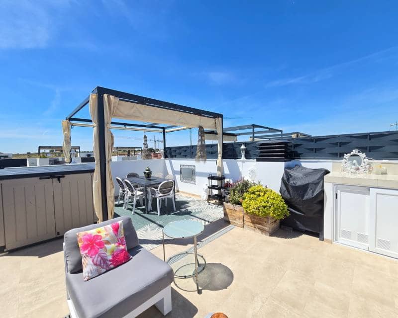 3 chambre Villa/Maison Mitoyenne à vendre à Ciudad Quesada avec piscine - 359 900 € (Ref: 9797643)