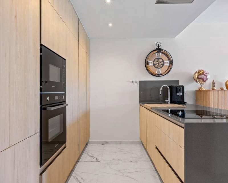 2 makuuhuone Huoneisto myytävänä paikassa Los Altos mukana uima-altaan 
autotalli - 285 000 € (Ref: 9797644)