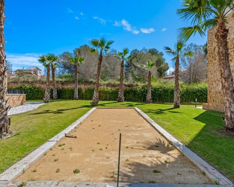 2 makuuhuone Huoneisto myytävänä paikassa Los Altos mukana uima-altaan 
autotalli - 285 000 € (Ref: 9797644)