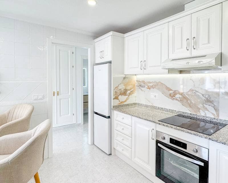 Apartamento de 2 habitaciones en Campoamor en venta con piscina - 249.000 € (Ref: 9797645)