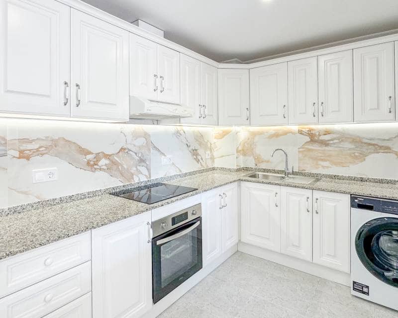 Apartamento de 2 habitaciones en Campoamor en venta con piscina - 249.000 € (Ref: 9797645)