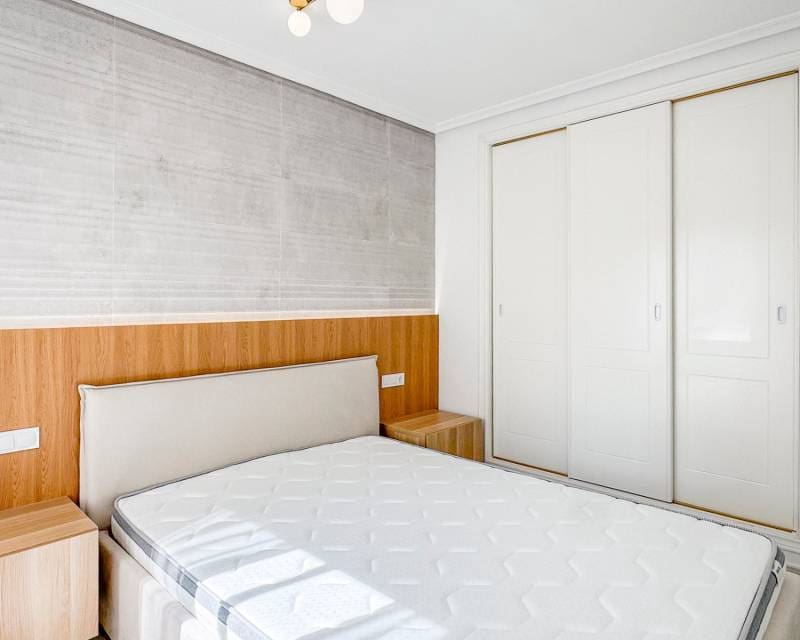 Apartamento de 2 habitaciones en Campoamor en venta con piscina - 249.000 € (Ref: 9797645)