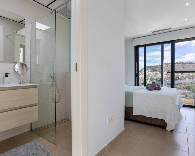 3 chambre Villa/Maison Mitoyenne à vendre à Benijofar avec piscine - 410 000 € (Ref: 9797649)