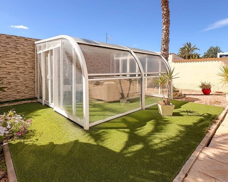 4 soveværelse Villa til salg i Ciudad Quesada med swimmingpool garage - € 734.000 (Ref: 9797650)