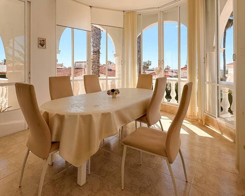 4 soveværelse Villa til salg i Ciudad Quesada med swimmingpool garage - € 734.000 (Ref: 9797650)