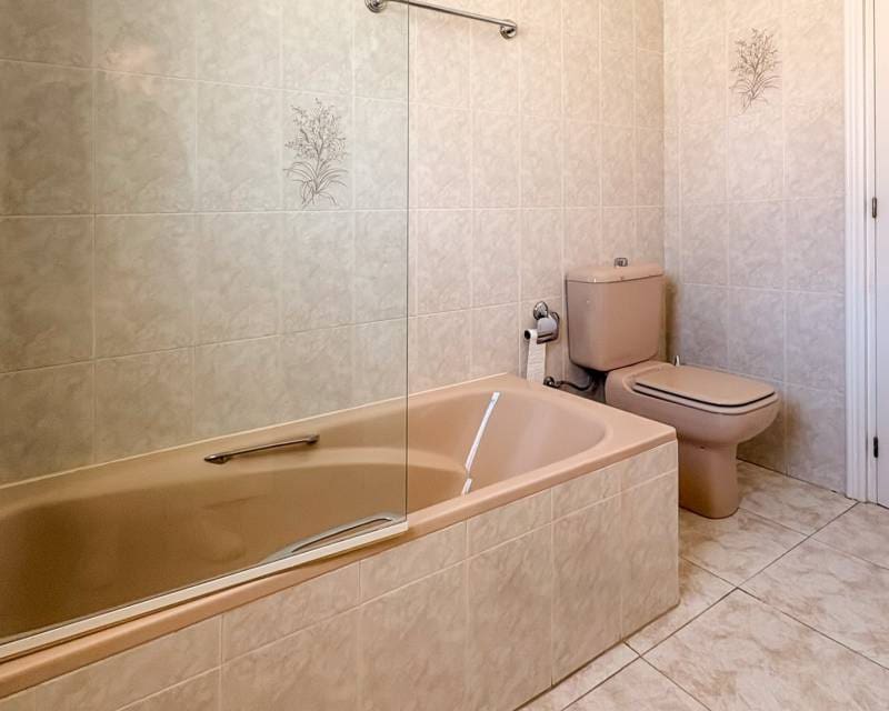 4 soveværelse Villa til salg i Ciudad Quesada med swimmingpool garage - € 734.000 (Ref: 9797650)